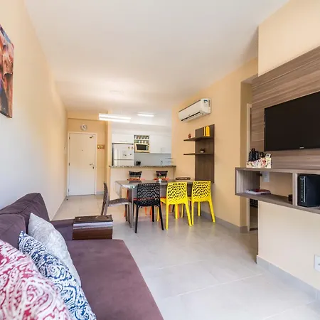 2 quartos na Enseada a 9 min da praia com Wi-fi e Tv Smart-2